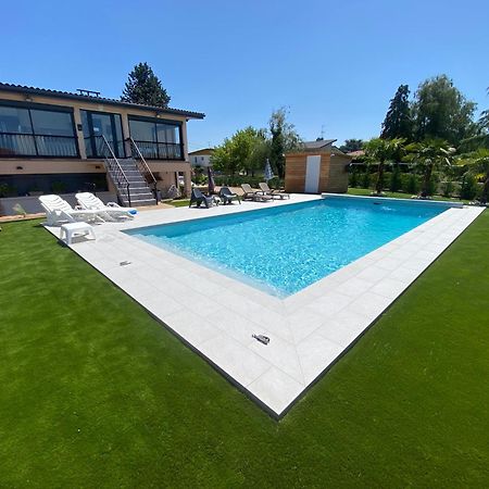 Studio Chez L'Habitant Avec Piscine Commune Grieges ภายนอก รูปภาพ